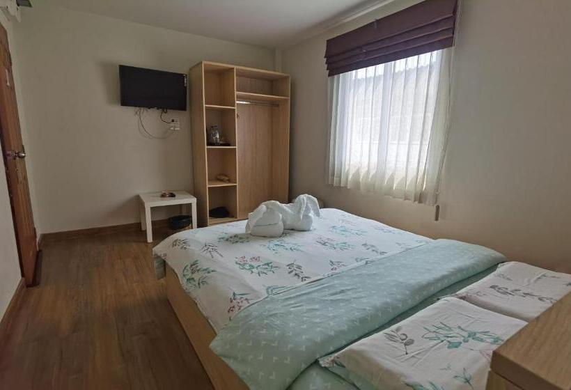 Quarto Estandar, G9 Bangkok