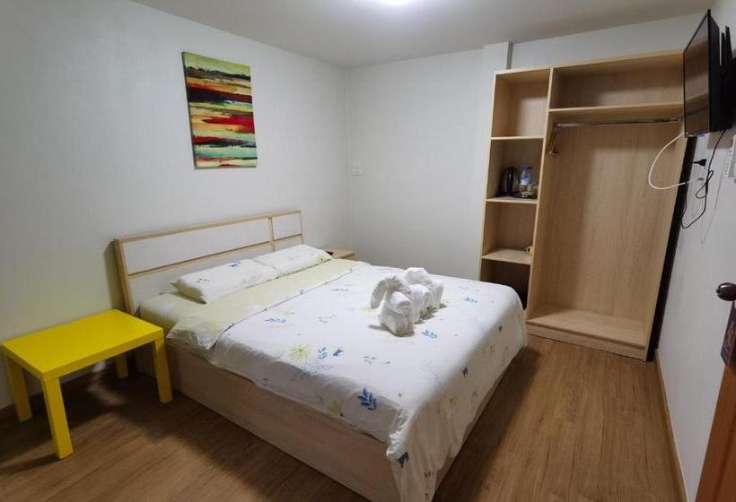 Quarto Estandar, G9 Bangkok