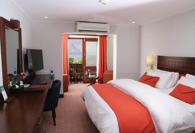 اتاق استاندارد با تخت بزرگ, Gilgit Serena