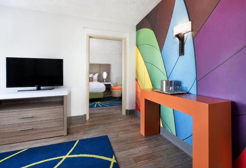 Люкс Адаптированный для Инвалидов, Indigo Cleveland Beachwood, An Ihg