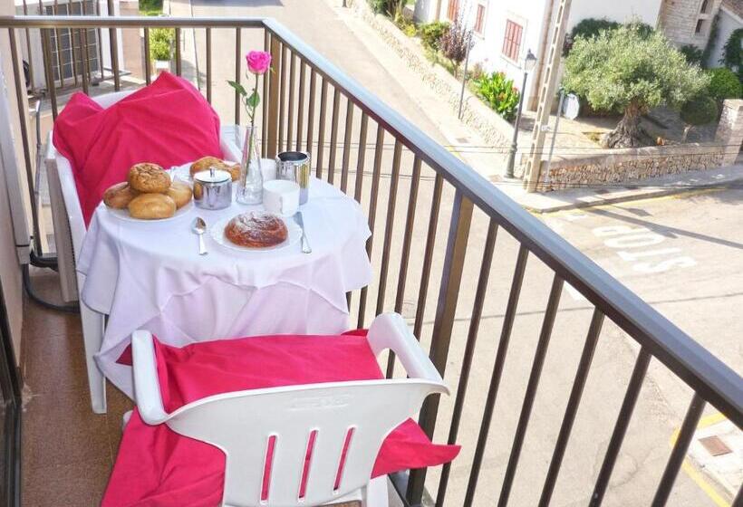 Студия Стандарт, Marblau Hostal