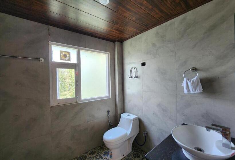 스탠다드 룸 킹사이즈 침대, Luxury Planet Resort