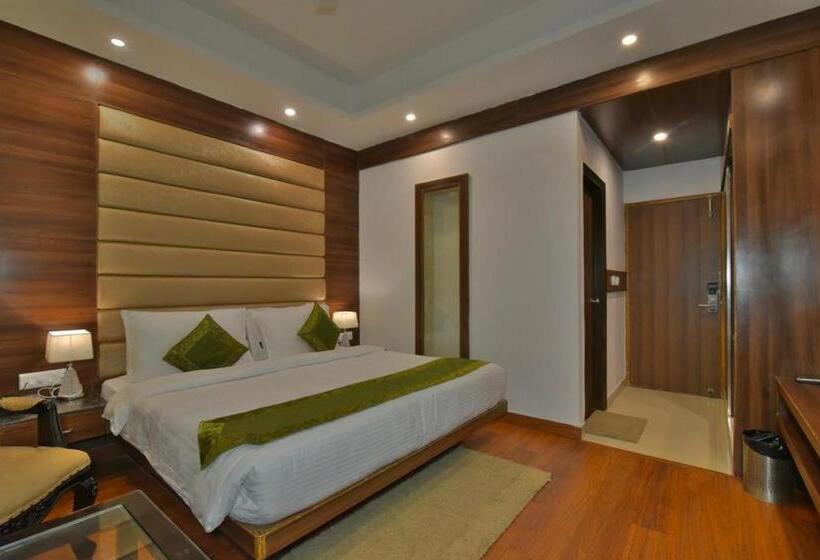 带大床的标准间, Highland By Dls Hotels