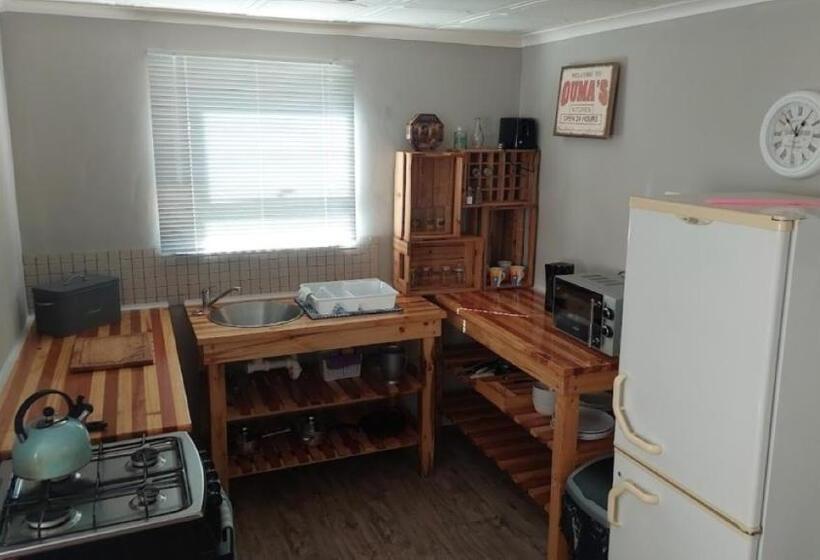 Семейный Номер, 11 Mountain Stream Hot Tub Self Catering