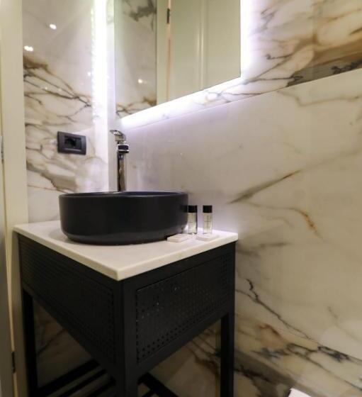 스탠다드 룸 킹사이즈 침대, Secret Hotel,korce