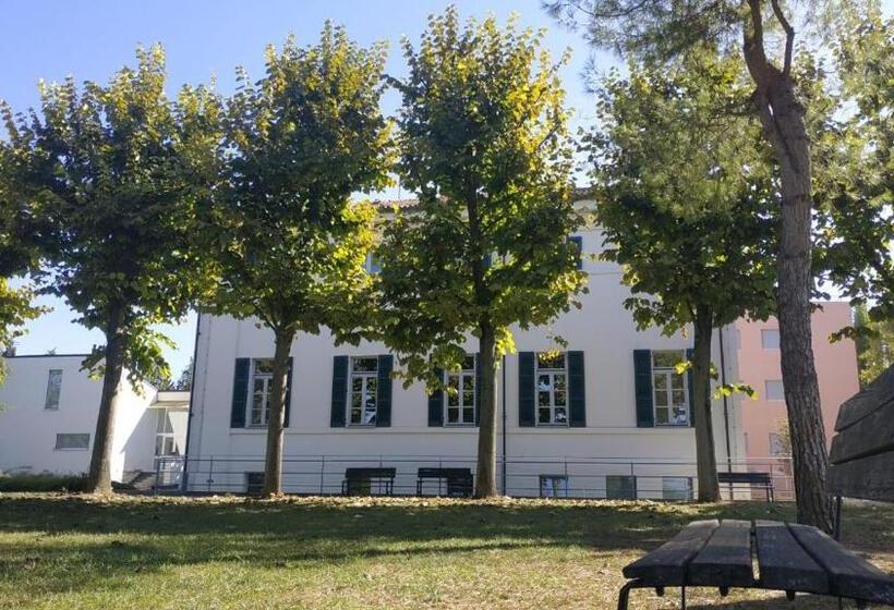 Pokój Trzyosobowy Klasyczny, Casa Diocesana Di Altavilla
