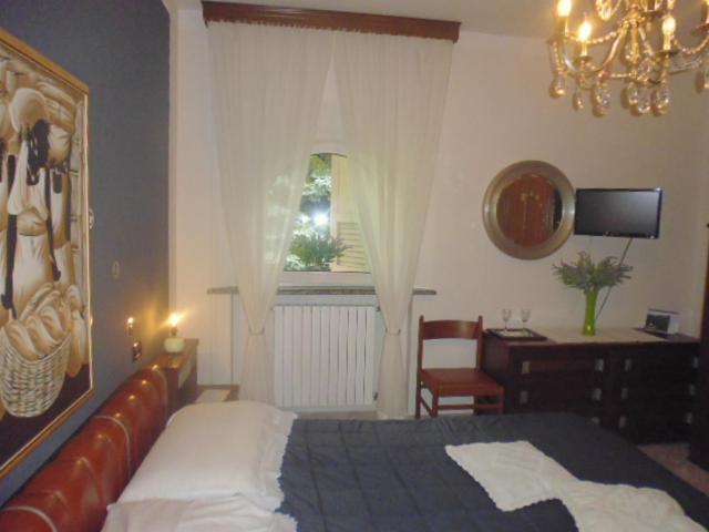 Семейный Номер, A Casa Di Lara
