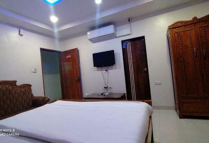 Номер Deluxe, Shalimar Executive, Uran Islampur