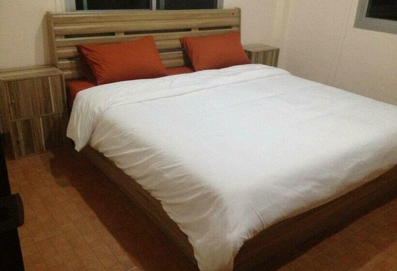 Номер Deluxe с Балконом, Janson S House Next To Singha Park Chiang Rai