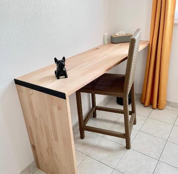 套房, Les Trois Cèdres