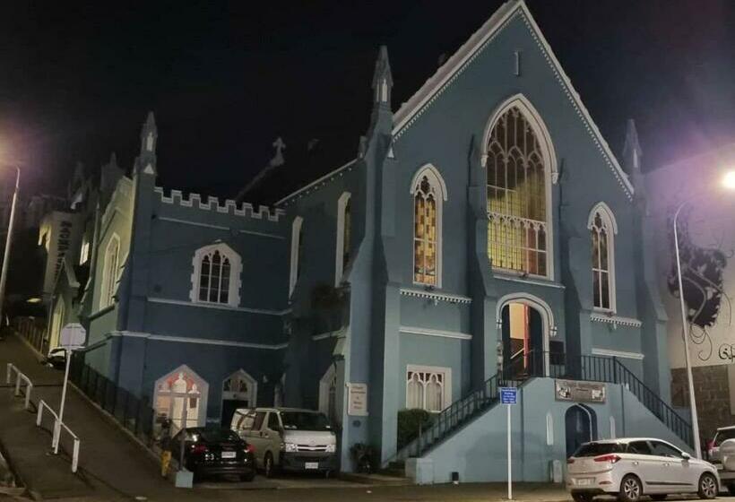 2 베드룸 인테리어 아파트, Chapel Apartments