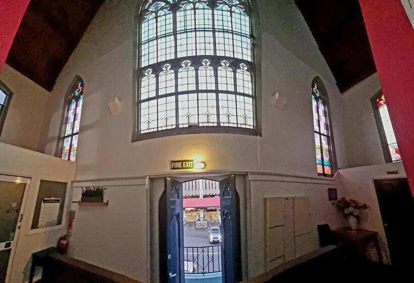 2 베드룸 인테리어 아파트, Chapel Apartments