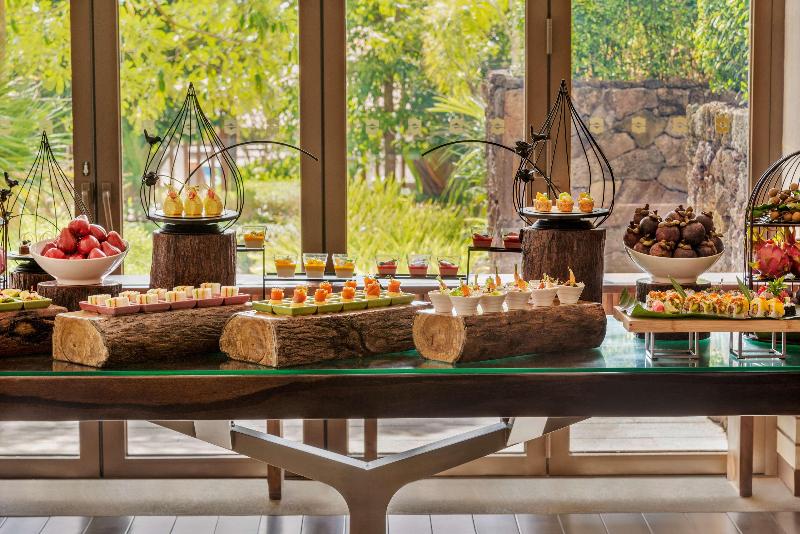 Номер Клуб Кровать Кинг, Shangrila Sanya