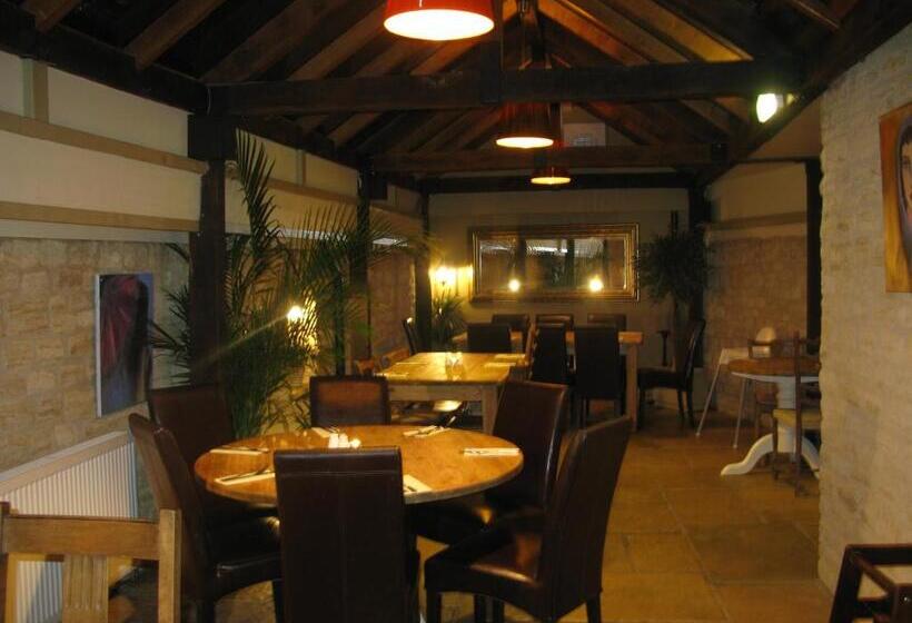 غرفة عائلية, The Chequers Inn
