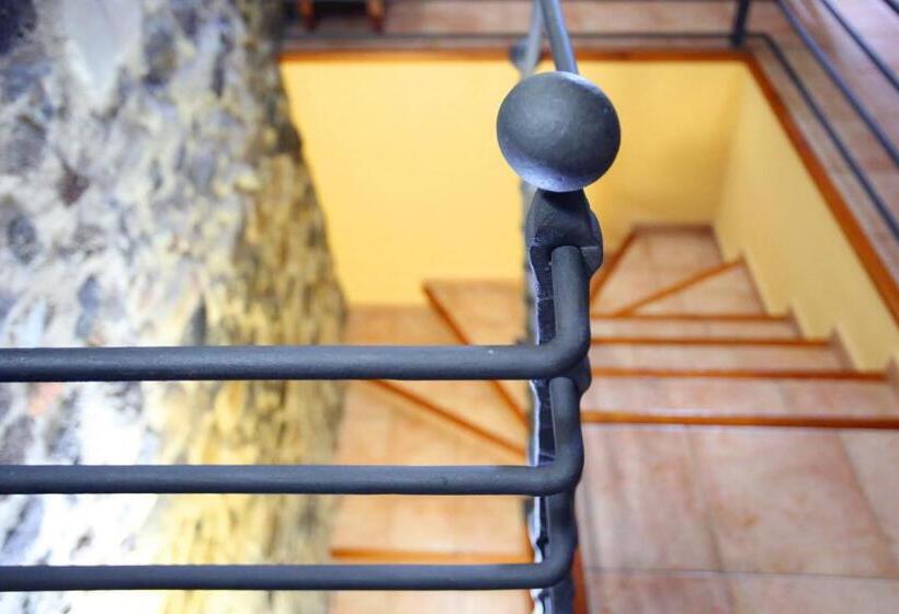 Suíte com Hidromassagem, Mas La Casassa