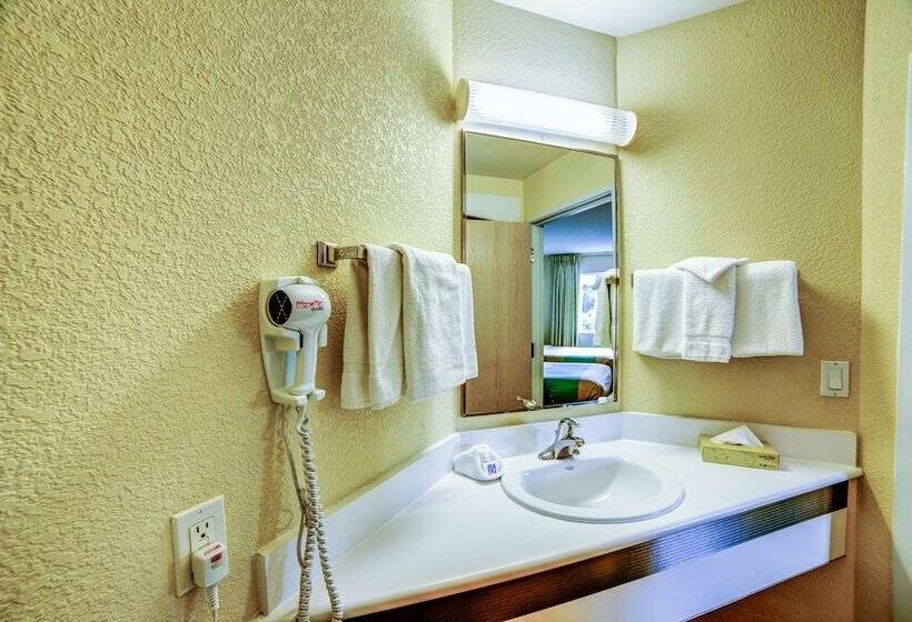 Номер Стандарт 2 Двуспальные Кровати, Motel 6huntsville, On