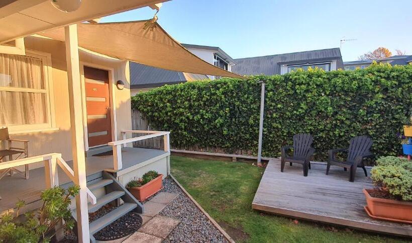 Basic Studio, Accent On Taupo Motor Lodge