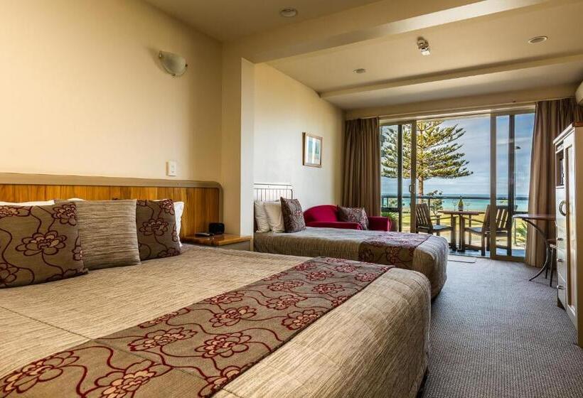 デラックスルーム, Pebble Beach Motor Inn