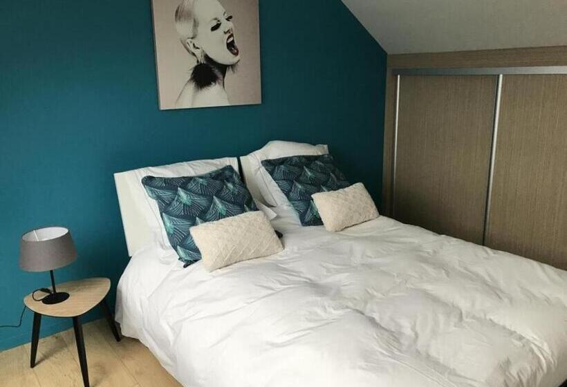 Номер Deluxe, Chez Marianne