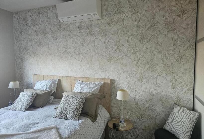 Номер Стандарт, Chez Marianne