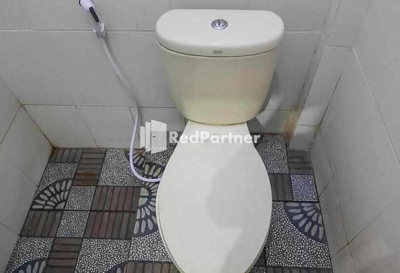 Люкс, Puri Yasmin Potowanua Lasusua Mitra Reddoorz