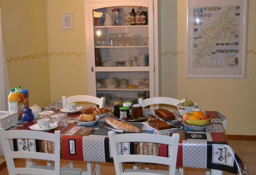 Номер Стандарт Вид на Сад, Chambres D Hôtes Le Moulin à Epices