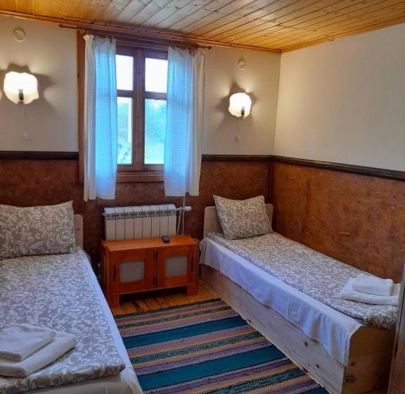 Номер Стандарт Вид на Горы, Kandaphery Guest Houses