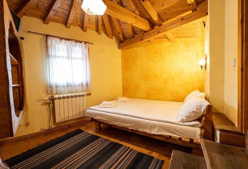 Номер Стандарт Вид на Горы, Kandaphery Guest Houses