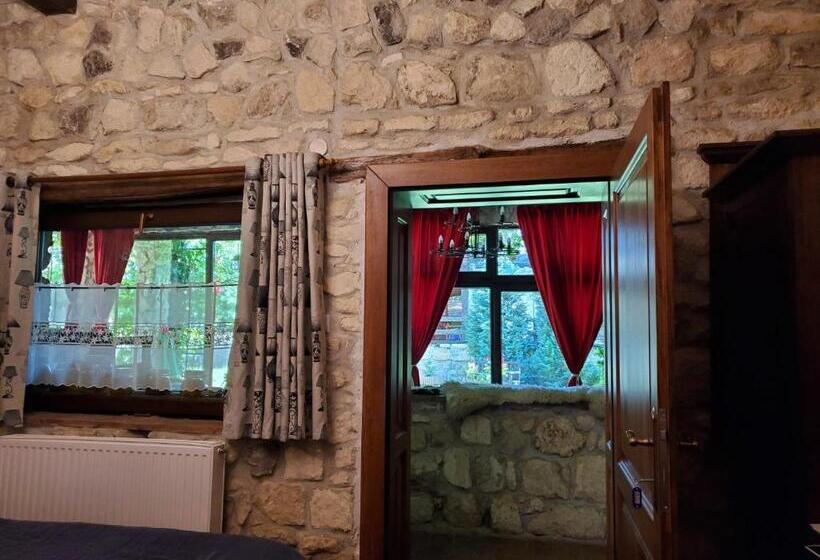 Четырехместный Номер Стандарт, Pensiunea Casa Dacilor