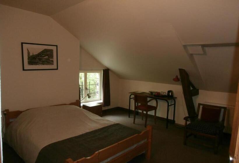 Номер Стандарт, Chambre D Hôtes L Ermite