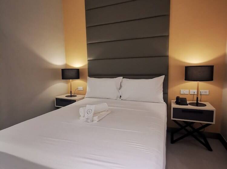 디럭스 룸, Yes Hotel Pandi Bulacan