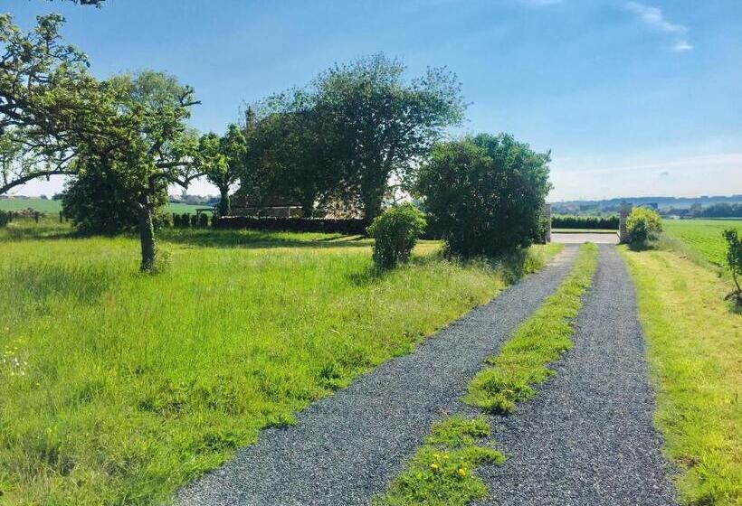 带露台的套间, Galerie, Tumulus De La Hogue
