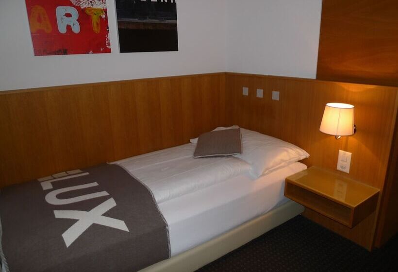 Номер Стандарт Индивидуальный, Businesshotel Lux