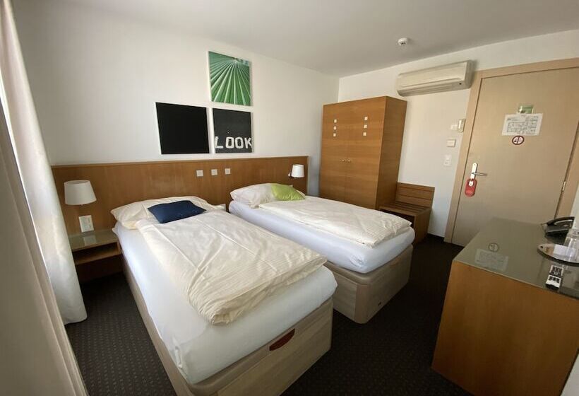 Номер Economy, Businesshotel Lux