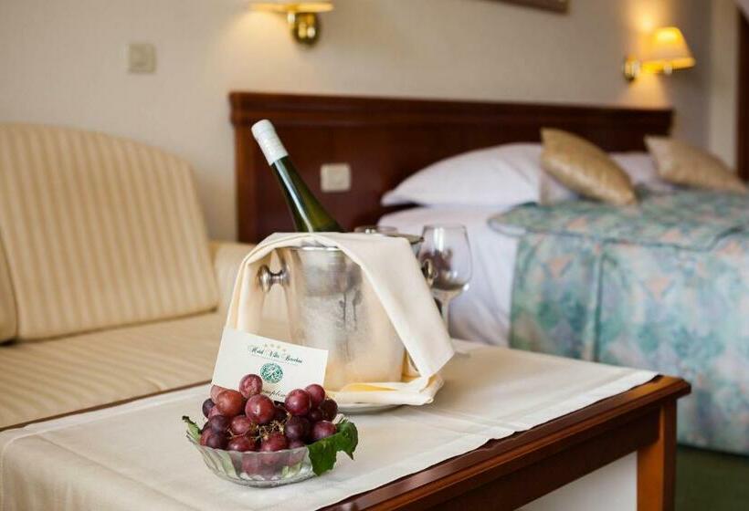 패밀리 스위트, Villa Bacchus