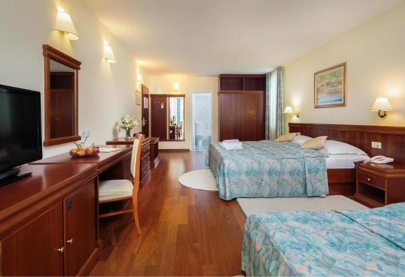 패밀리 룸, Villa Bacchus
