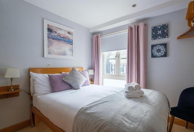 기본룸, The Eyre Square Townhouse