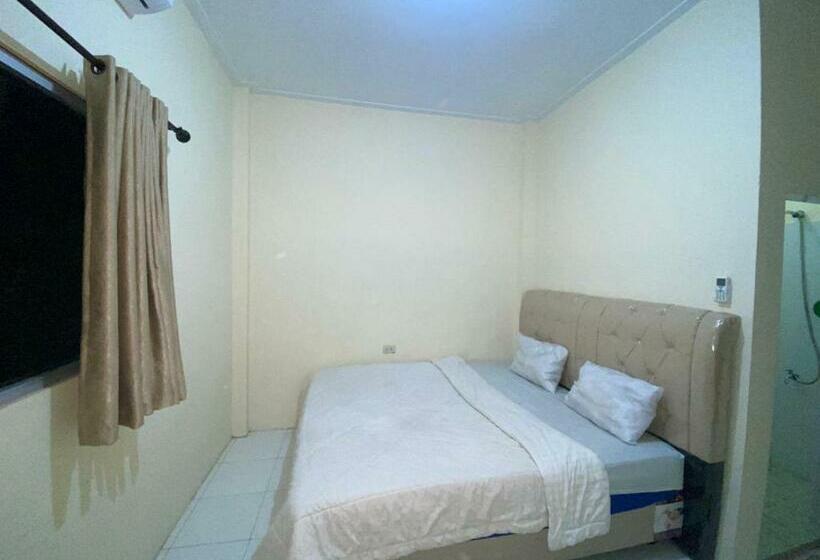 스탠다드 룸, Pondok Indah Syariah Near Suzuya Mall Langsa Redpartner