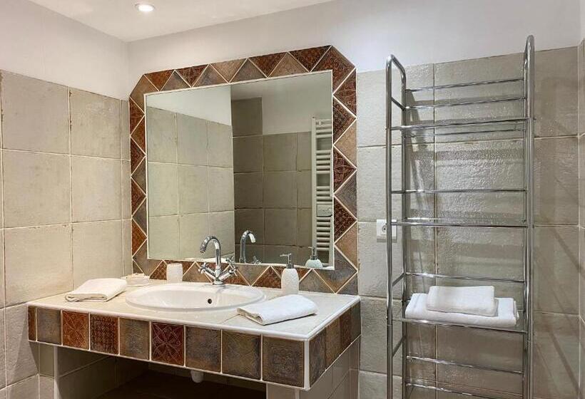 Студия Стандарт, Chambres D Hôtes Et Studios De Charme   A Mandria