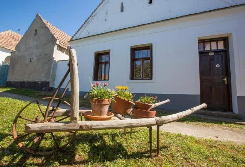Дом 4 Спальни, Home Vendégház