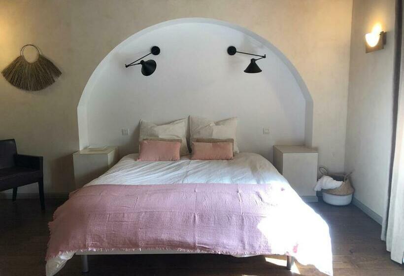 Люкс Вид на Сад, Le Moulin De Longchamp   Maison D Hôtes