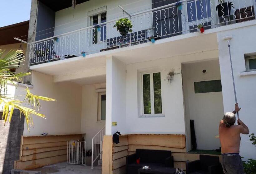 Номер Стандарт Вид на Горы, Maison D Hôtes Zen