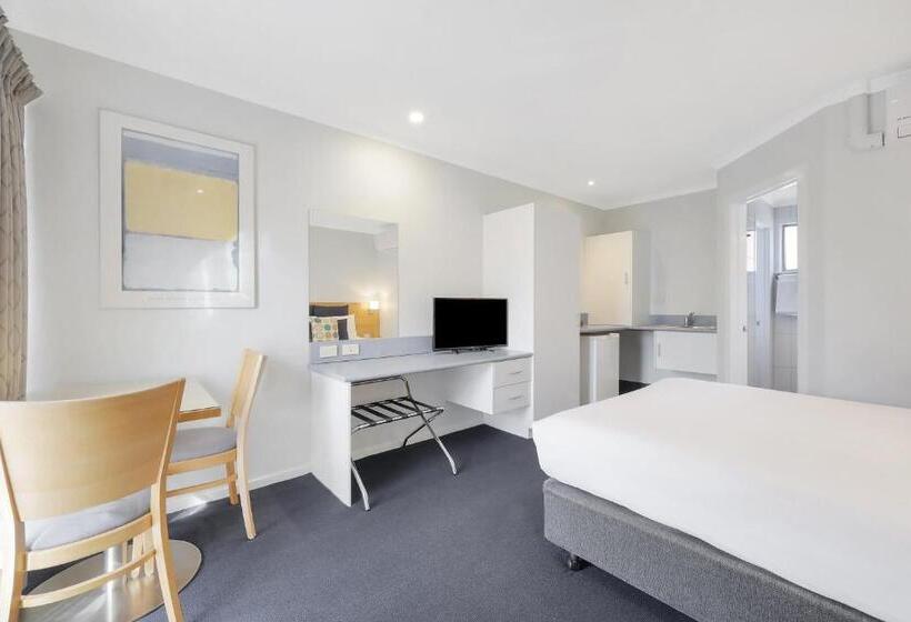 디럭스 자쿠지룸, Hamilton Townhouse Motel