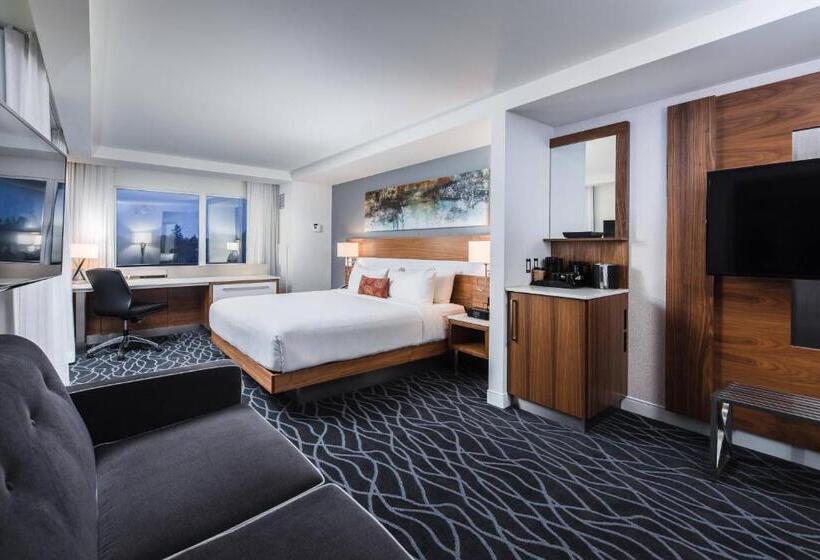 Номер Deluxe Кровать Кинг, Delta Hotels By Marriott Waterloo