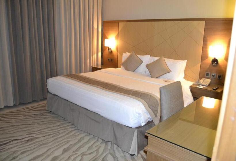 Люкс, Golden Tulip Hotel Buraidah Al Qassim