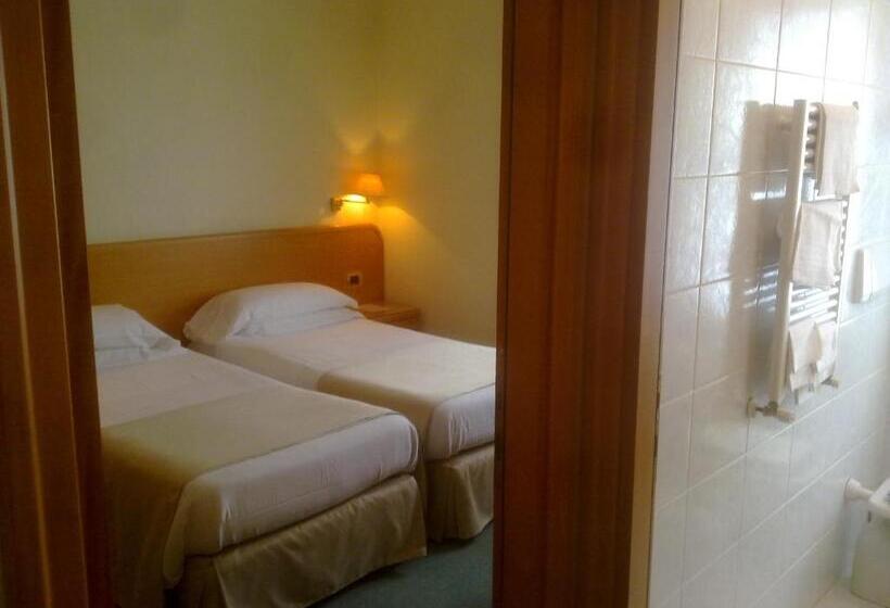 اتاق استاندارد چهار تخته, Villa Ida