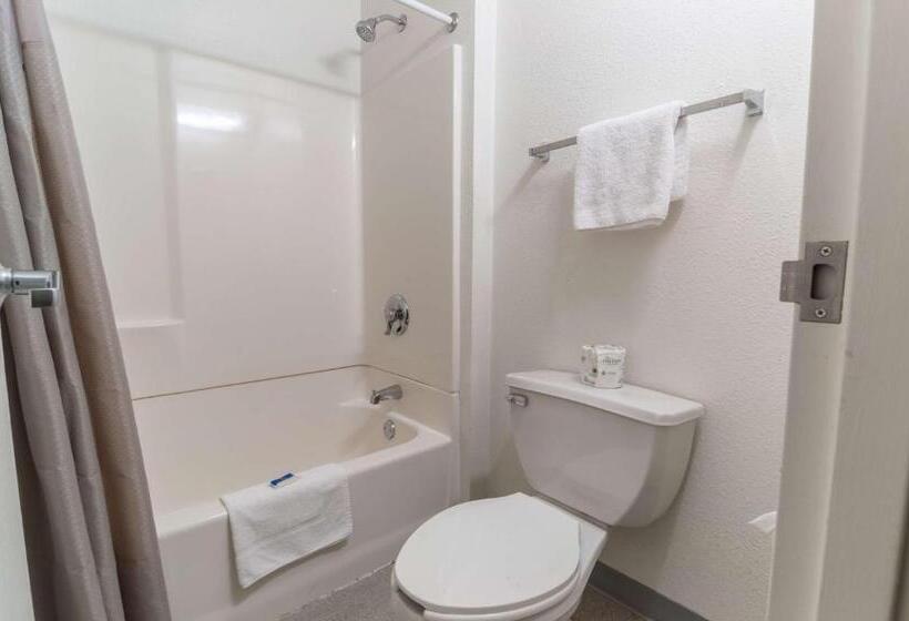 Четырехместный Номер Deluxe, Motel 6farmington Hills, Mi  Northwest  Farmington Hills