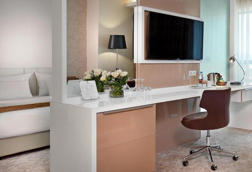 스위트 킹사이즈 침대, The Merlot Hotel Eskisehir