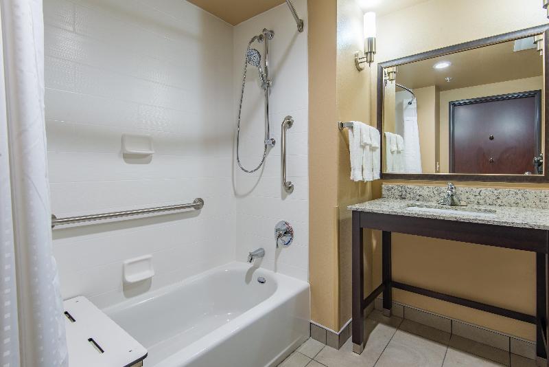 Номер Стандарт, Holiday Inn Salina, An Ihg