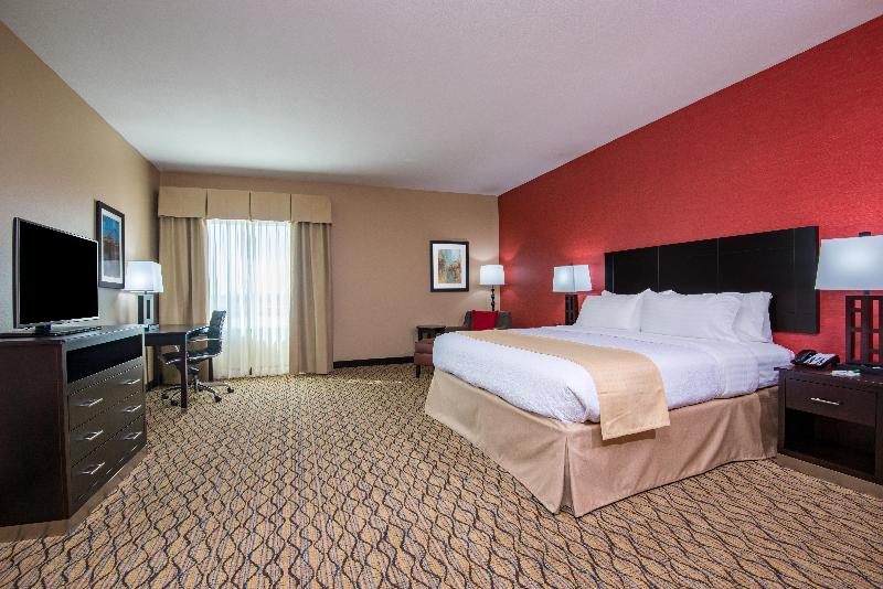 Номер Executive Кровать Кинг, Holiday Inn Salina, An Ihg